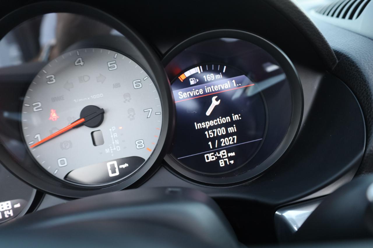 Porsche 718 Boxster S 2024