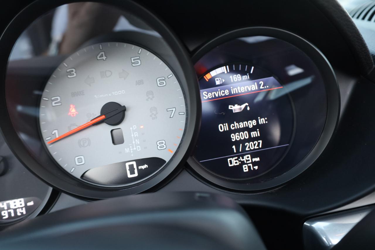 Porsche 718 Boxster S 2024