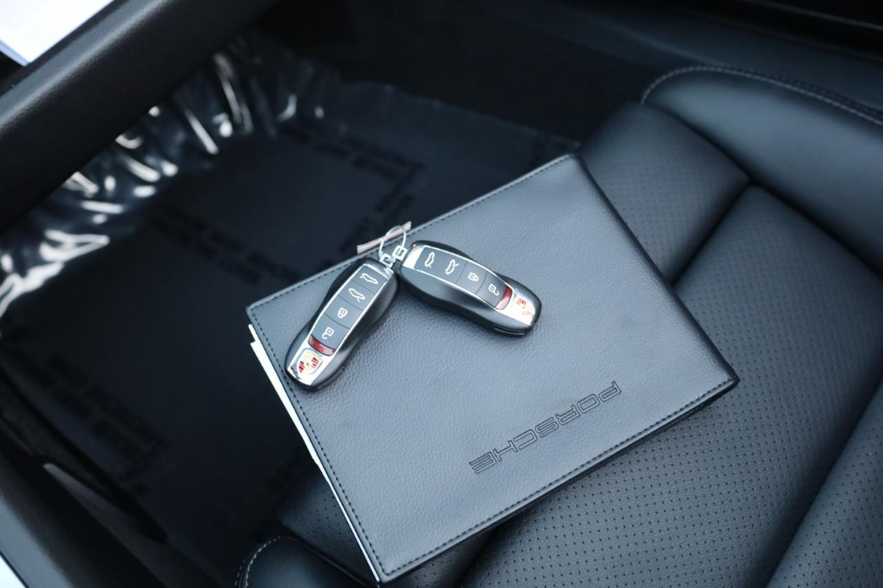 Porsche 718 Boxster S 2024