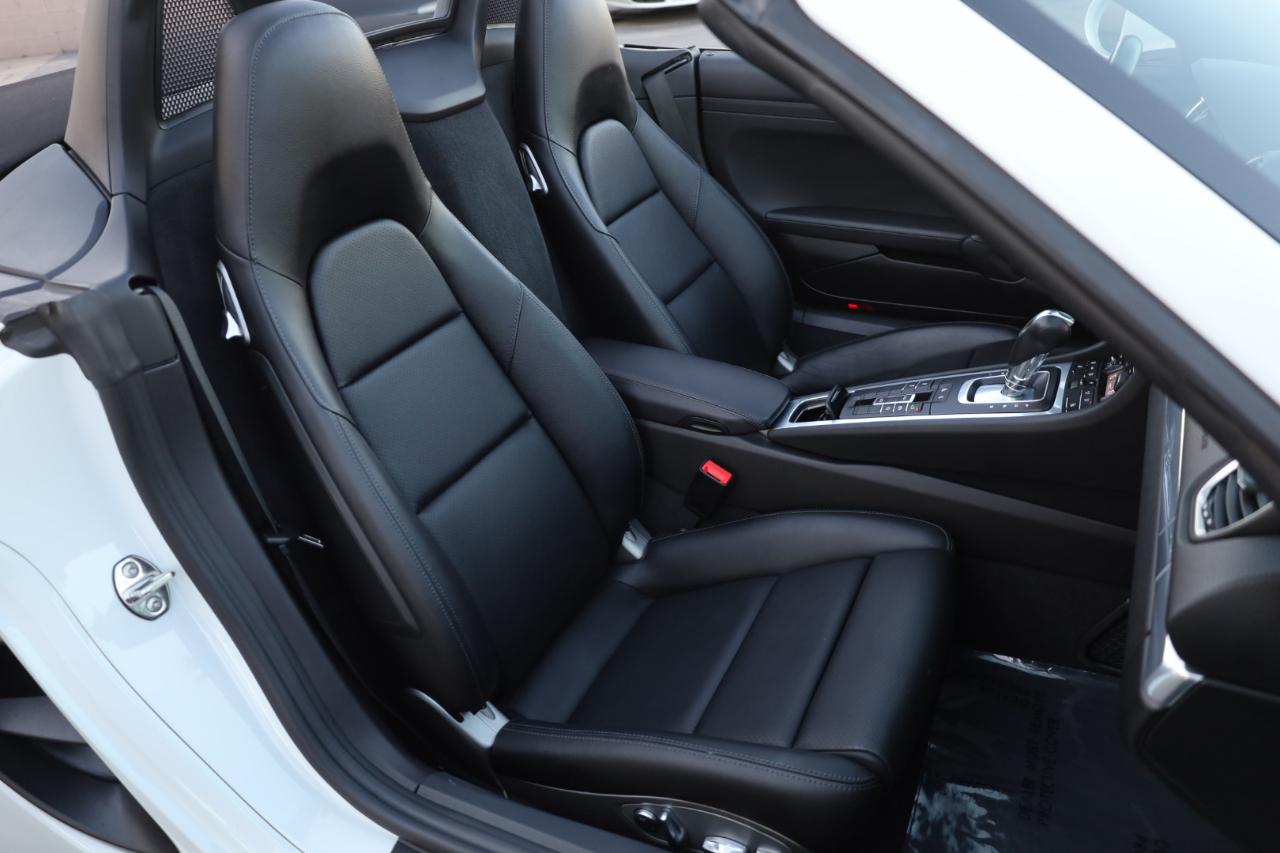 Porsche 718 Boxster S 2024
