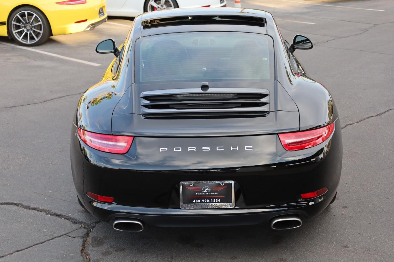 Porsche 911 Carrera Coupe 2015