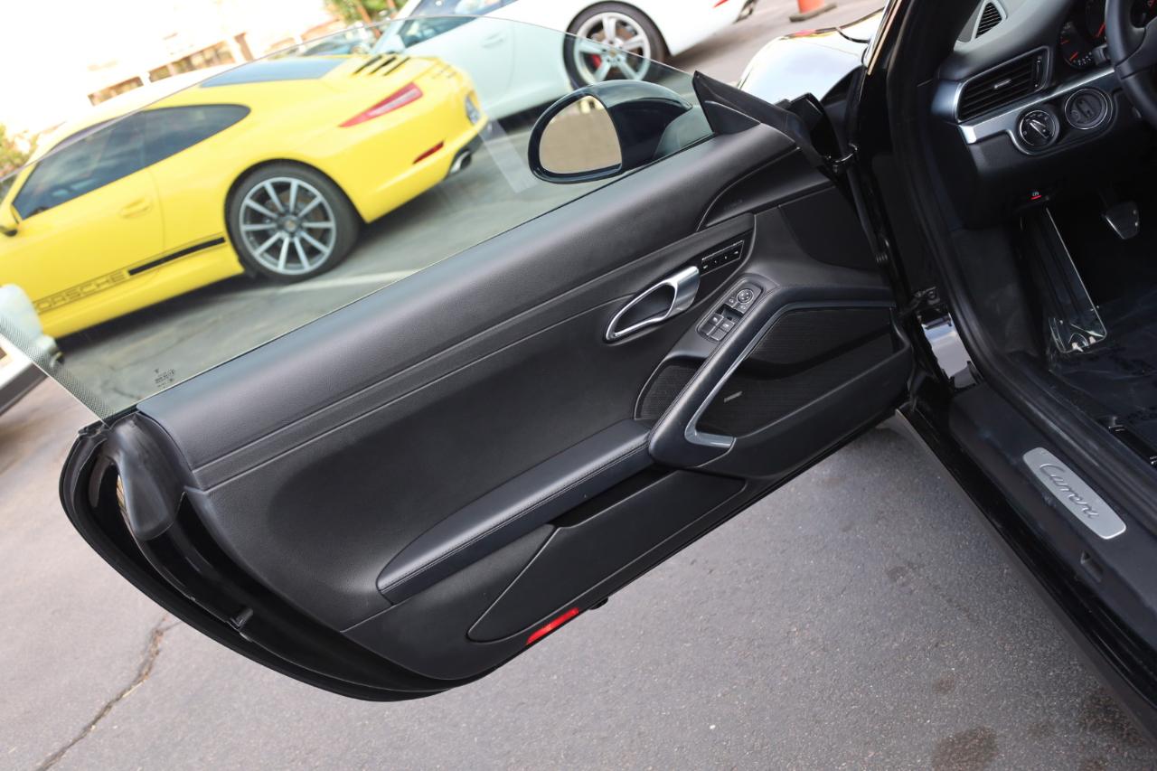 Porsche 911 Carrera Coupe 2015
