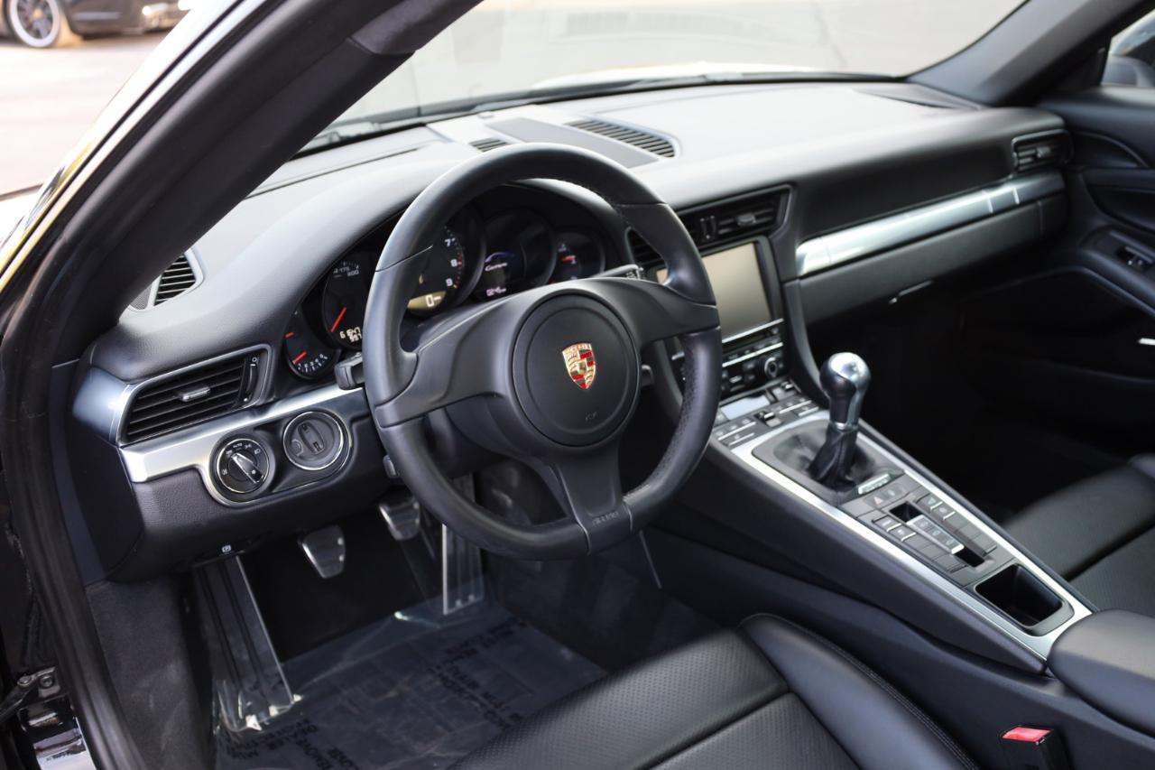 Porsche 911 Carrera Coupe 2015