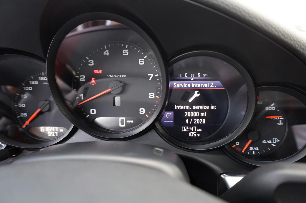 Porsche 911 Carrera Coupe 2015