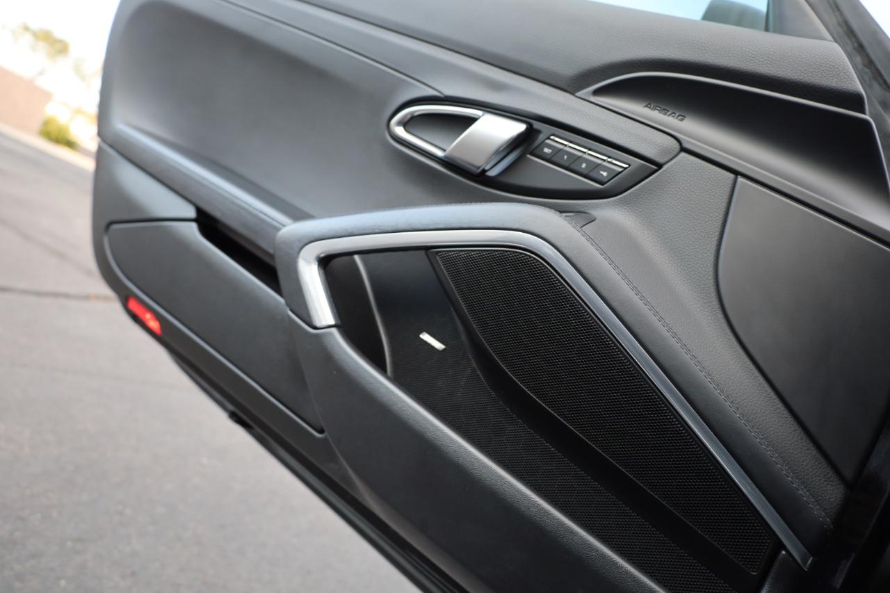 Porsche 911 Carrera Coupe 2015