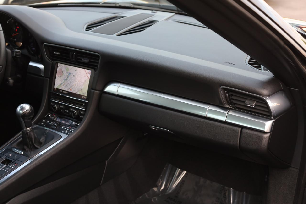 Porsche 911 Carrera Coupe 2015