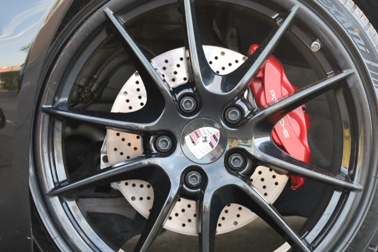 Porsche 911 Carrera Coupe 2015