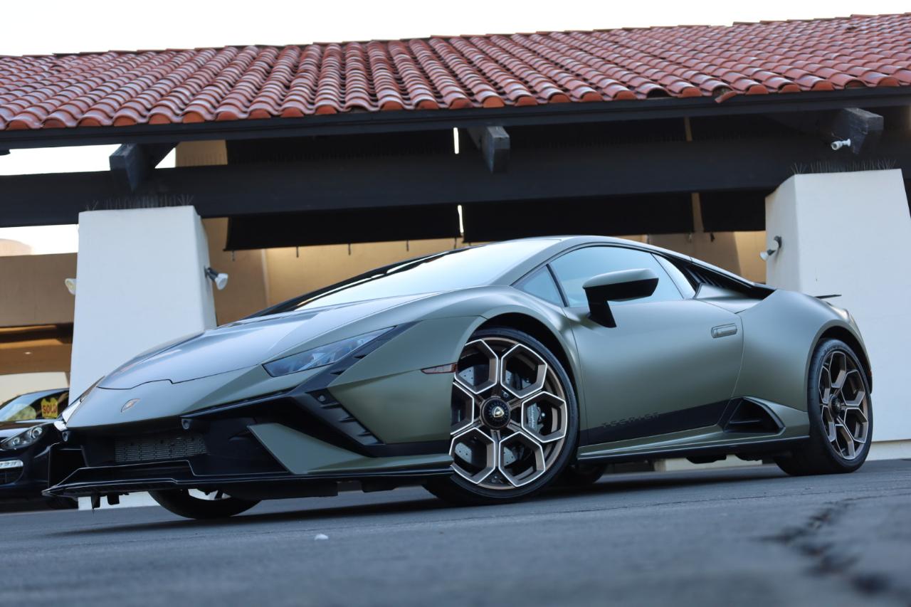 Lamborghini Huracan Tecnica Coupe 2023