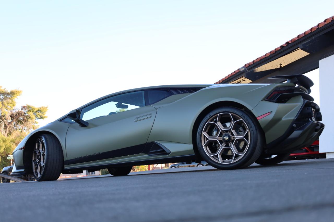 Lamborghini Huracan Tecnica Coupe 2023