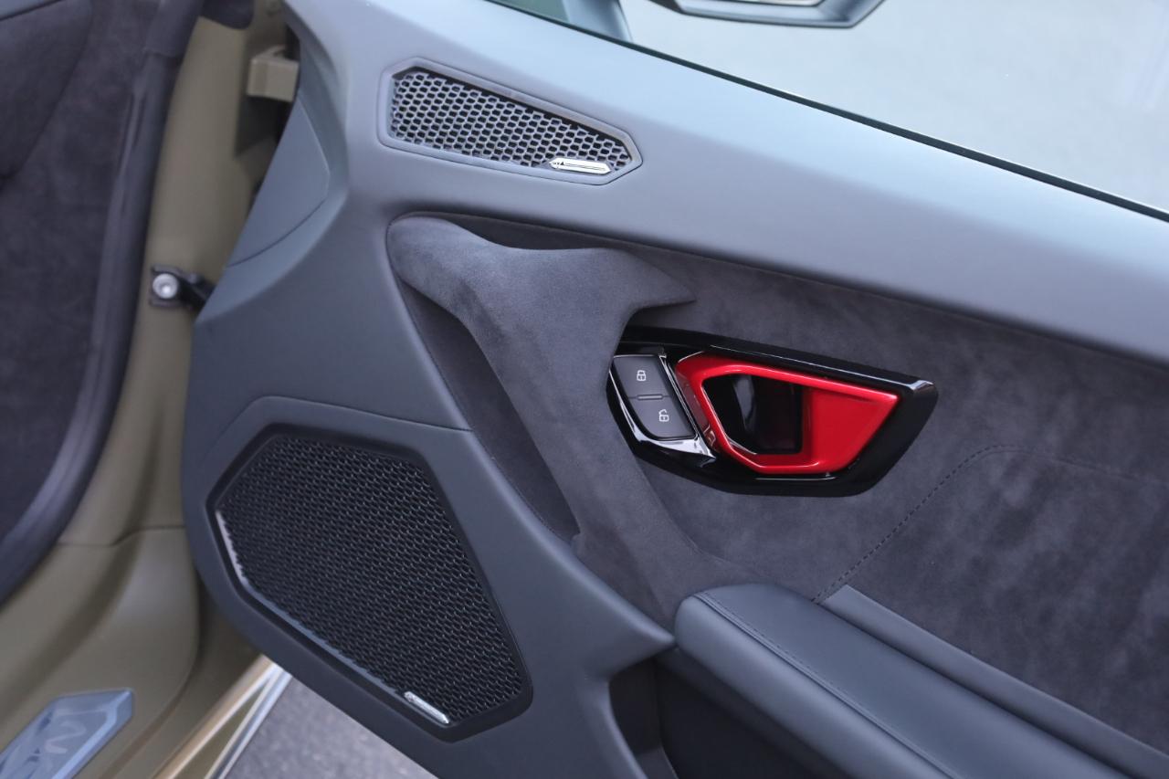 Lamborghini Huracan Tecnica Coupe 2023