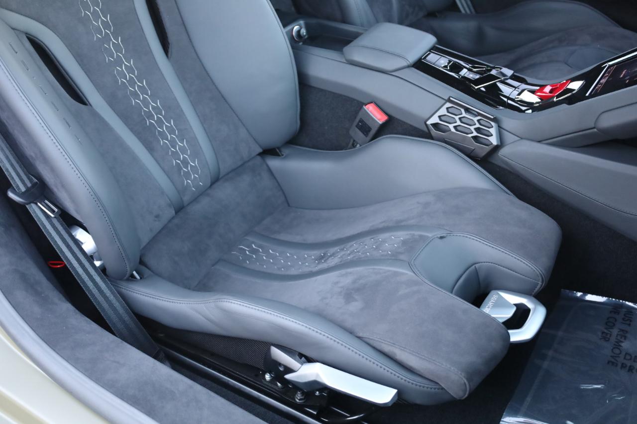 Lamborghini Huracan Tecnica Coupe 2023