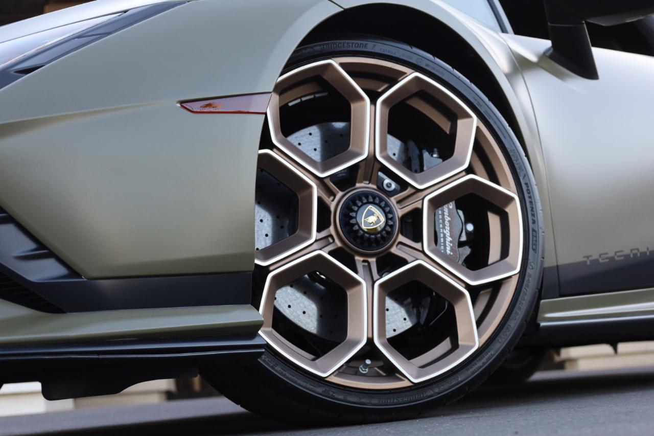 Lamborghini Huracan Tecnica Coupe 2023