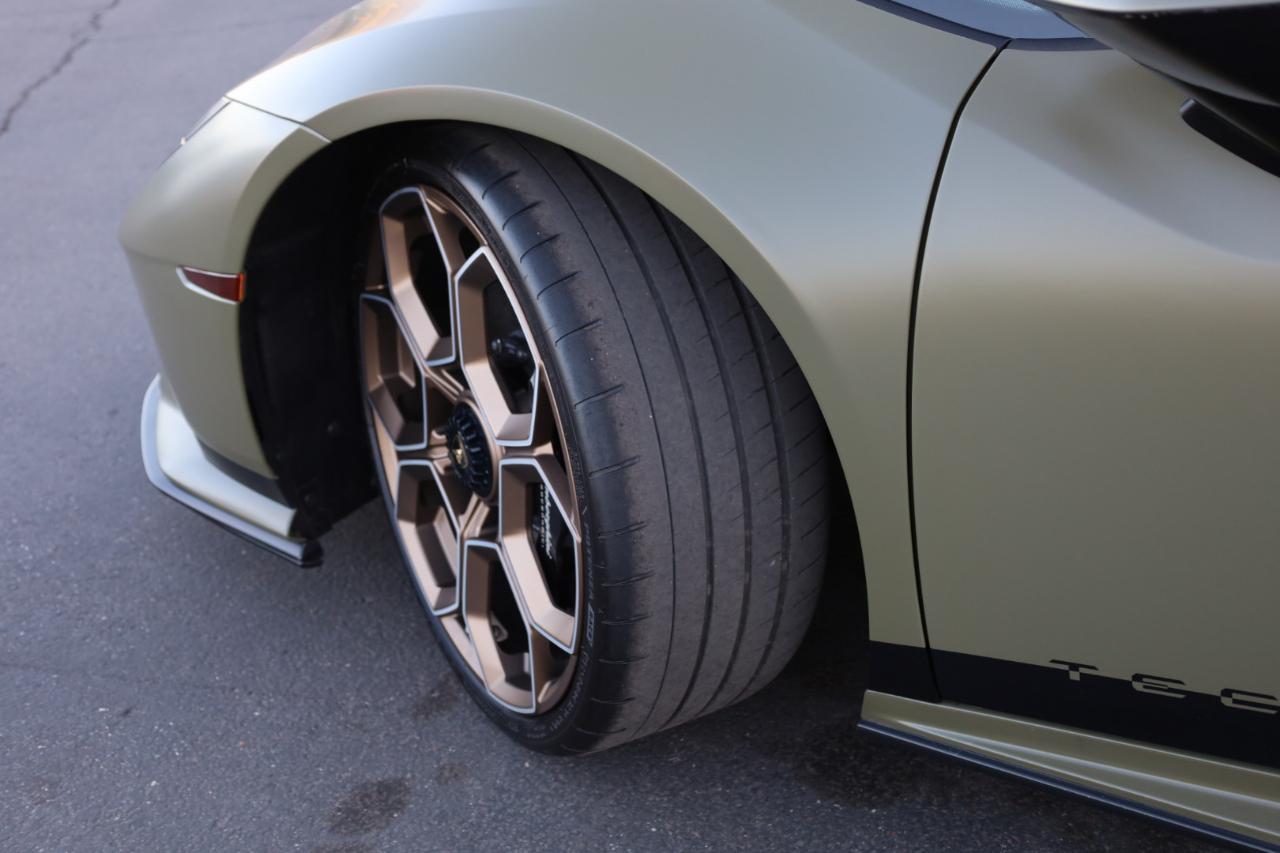 Lamborghini Huracan Tecnica Coupe 2023