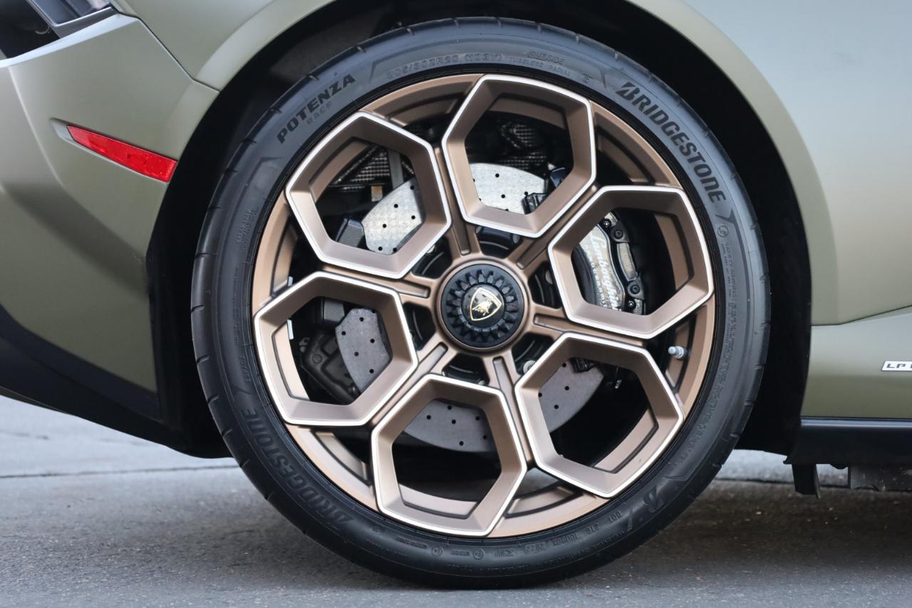 Lamborghini Huracan Tecnica Coupe 2023