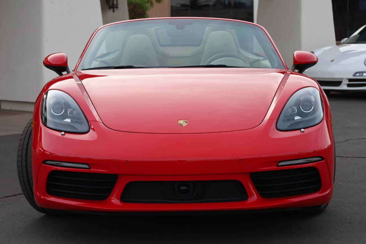 Porsche 718 Boxster Roadster 2017