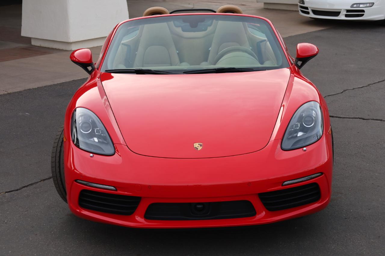 Porsche 718 Boxster Roadster 2017