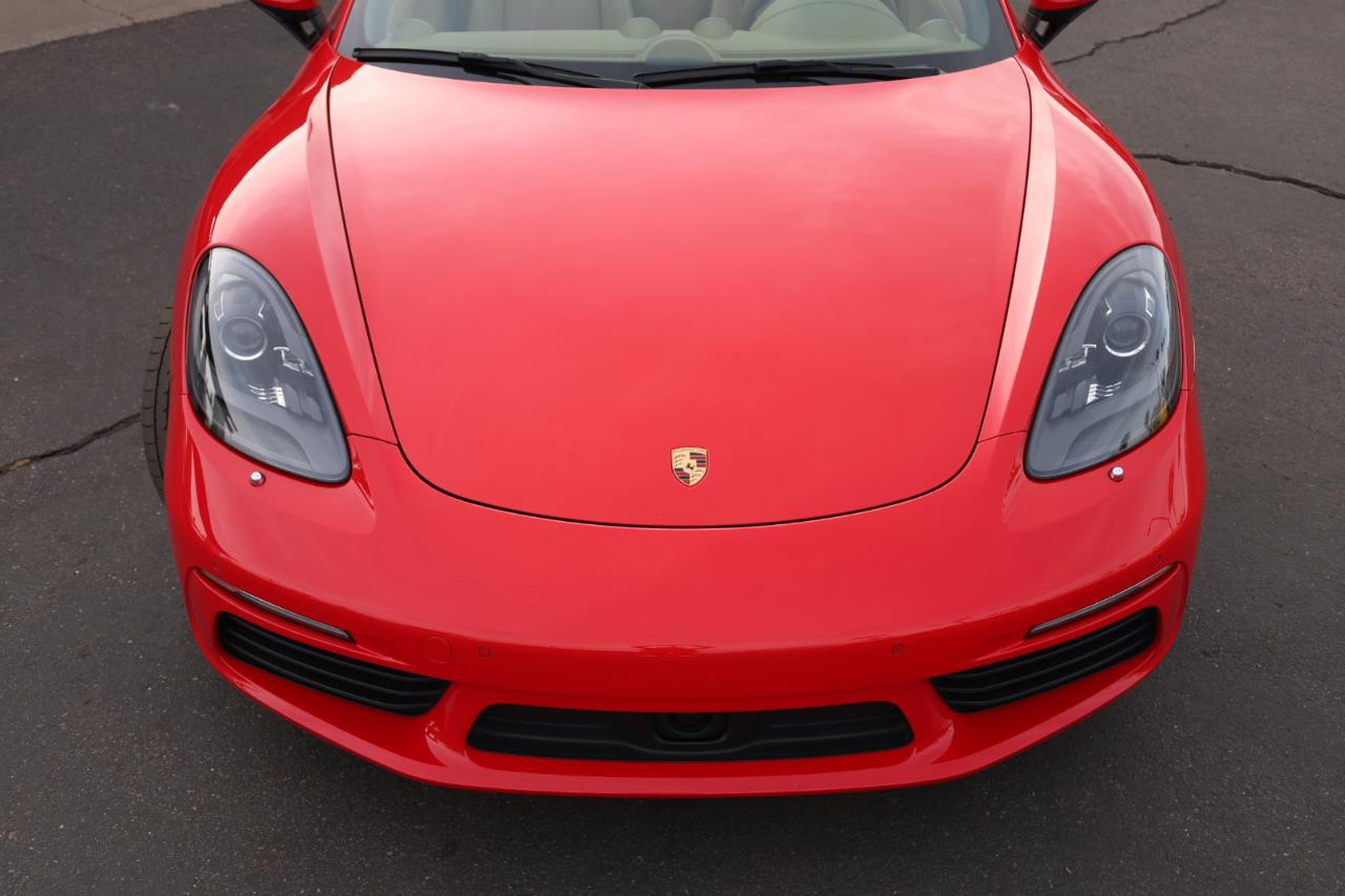 Porsche 718 Boxster Roadster 2017
