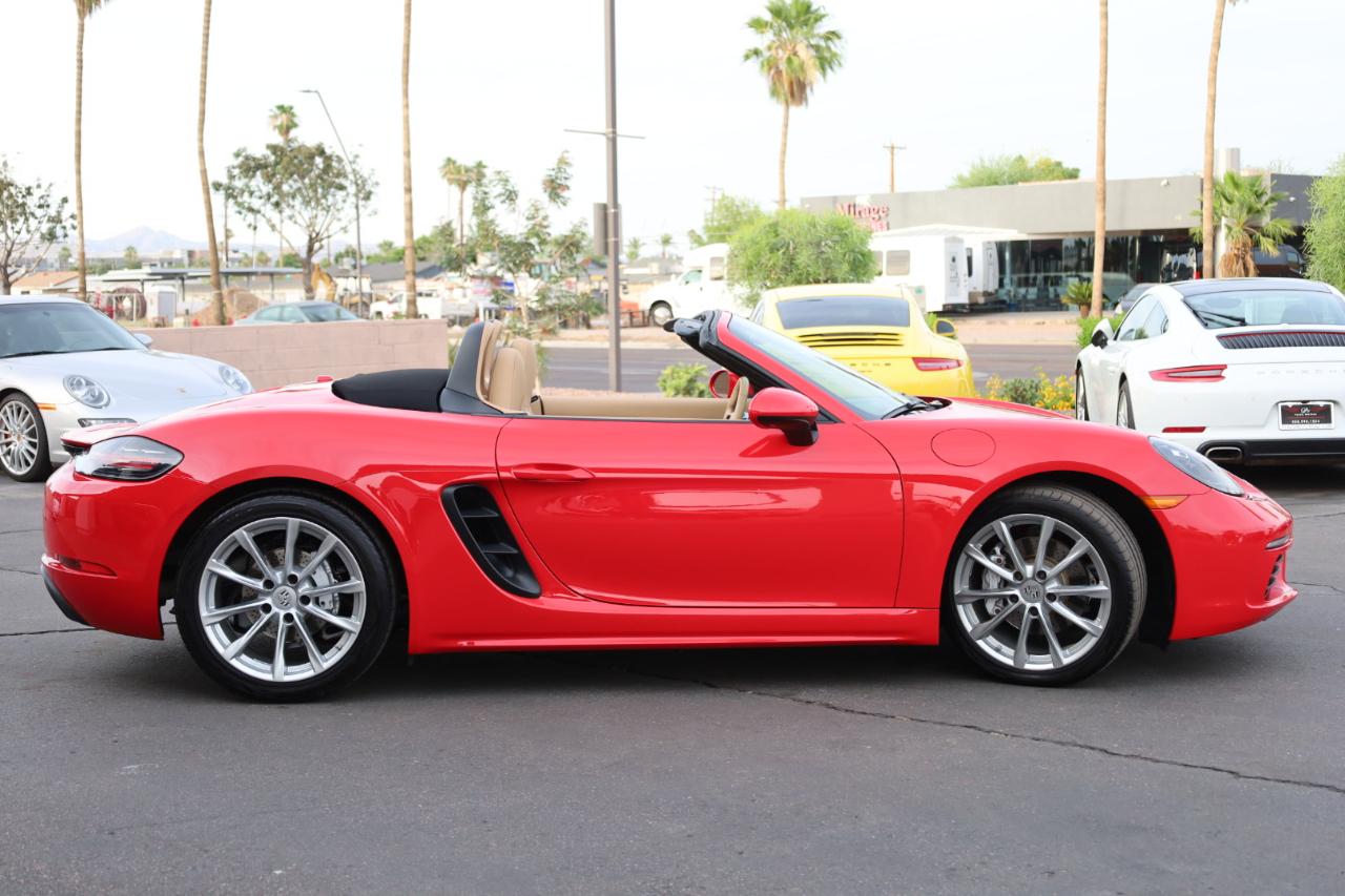 Porsche 718 Boxster Roadster 2017