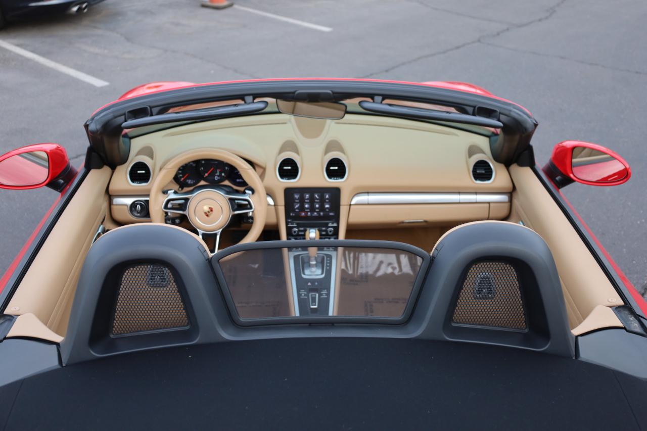 Porsche 718 Boxster Roadster 2017