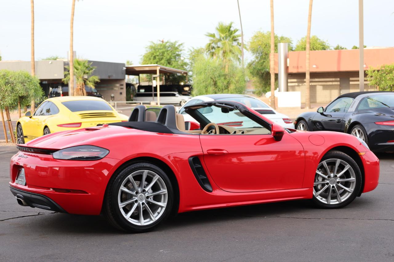 Porsche 718 Boxster Roadster 2017
