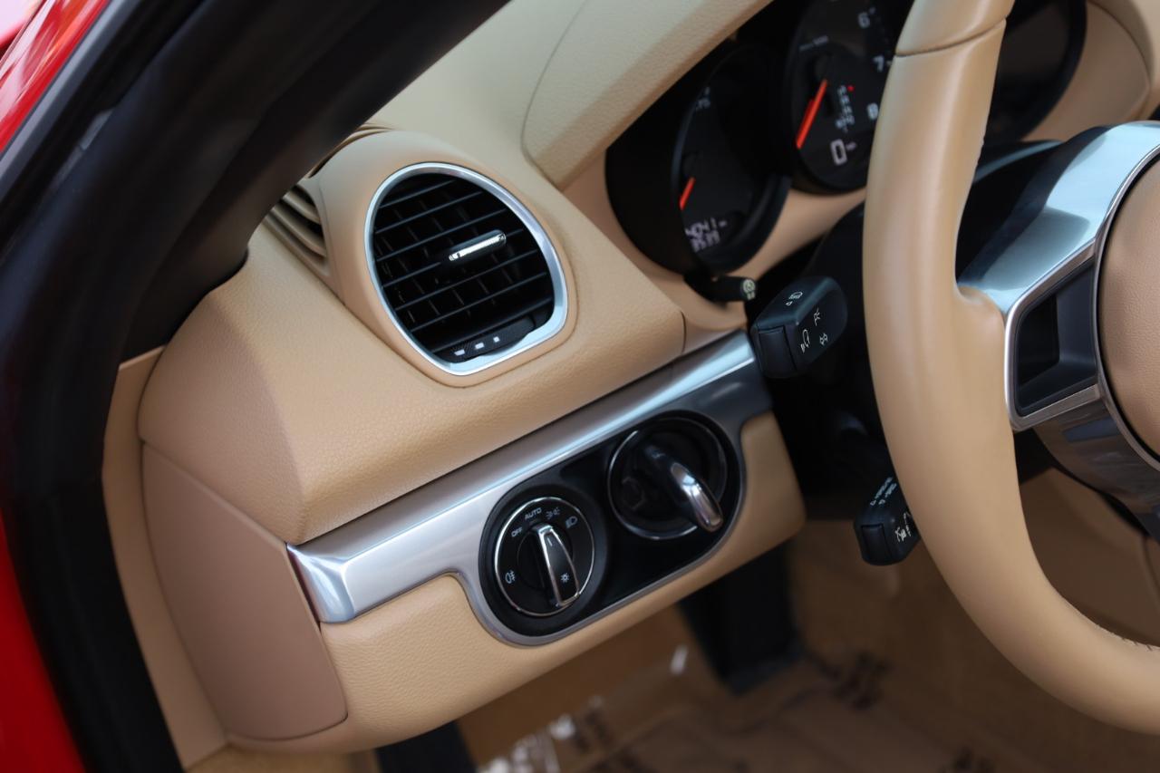 Porsche 718 Boxster Roadster 2017