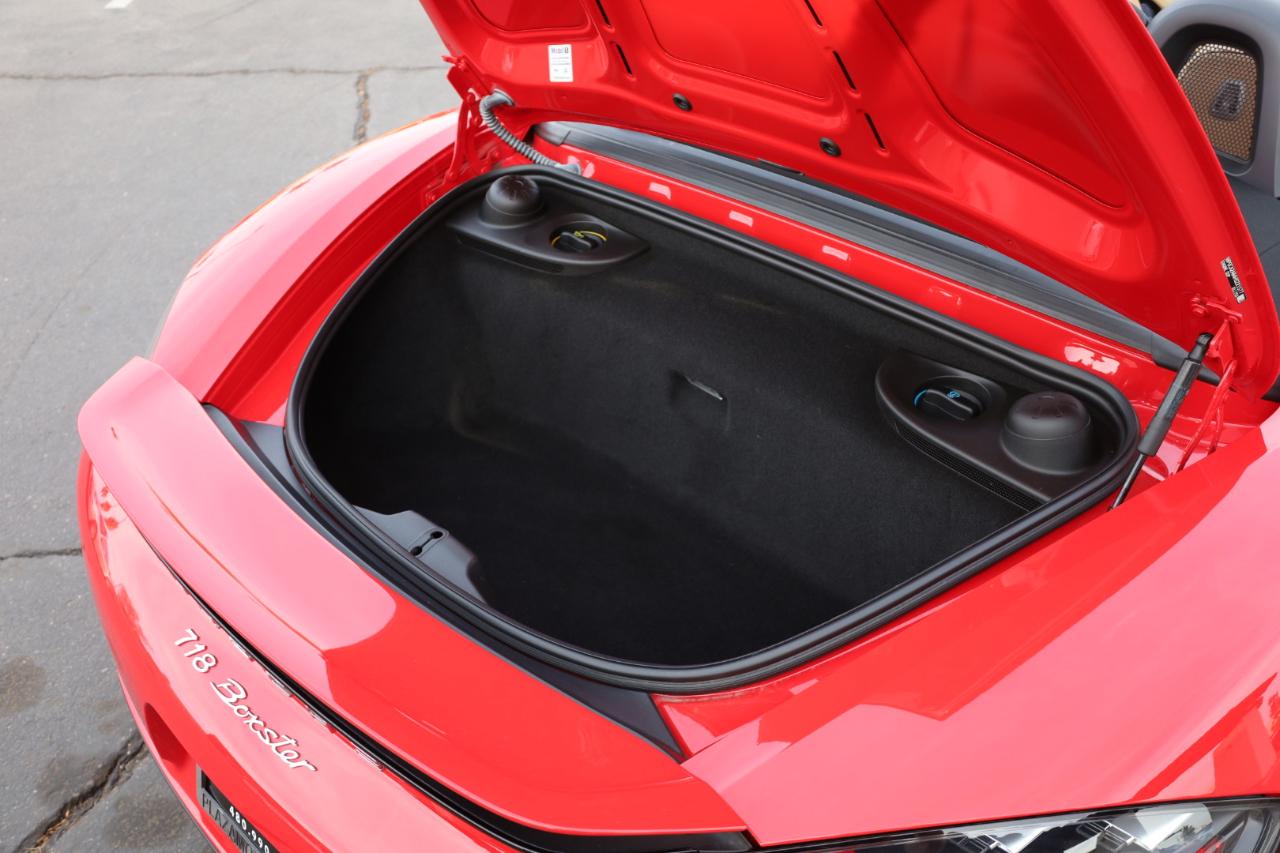 Porsche 718 Boxster Roadster 2017