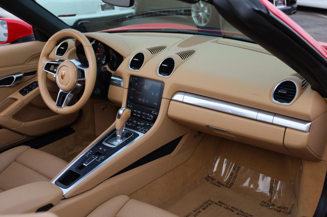 Porsche 718 Boxster Roadster 2017