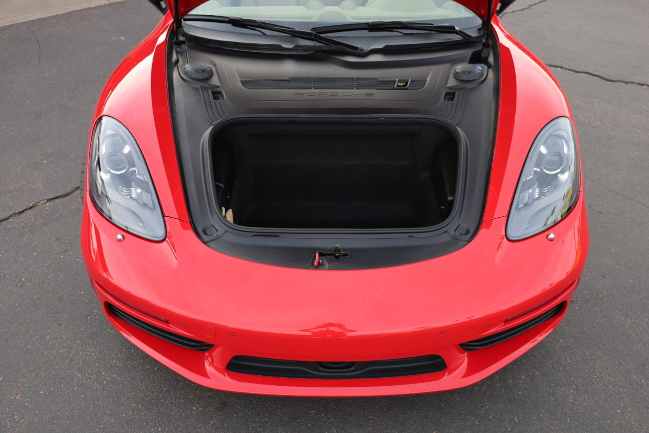 Porsche 718 Boxster Roadster 2017