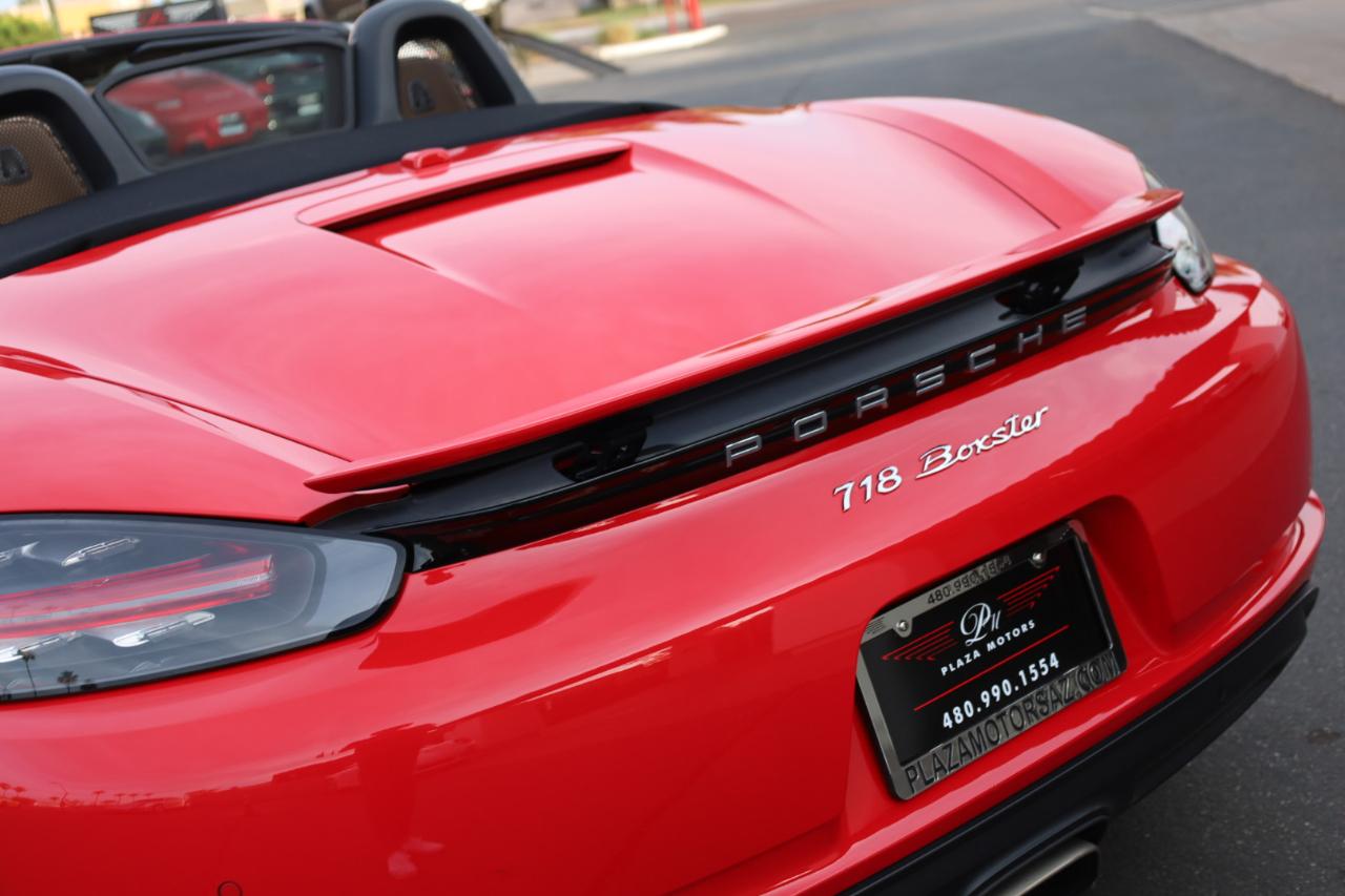 Porsche 718 Boxster Roadster 2017