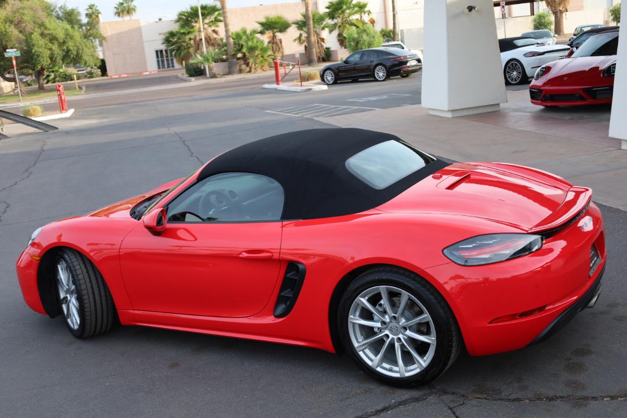 Porsche 718 Boxster Roadster 2017