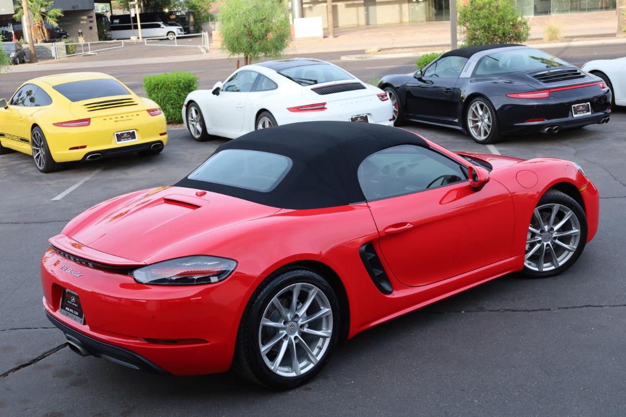 Porsche 718 Boxster Roadster 2017
