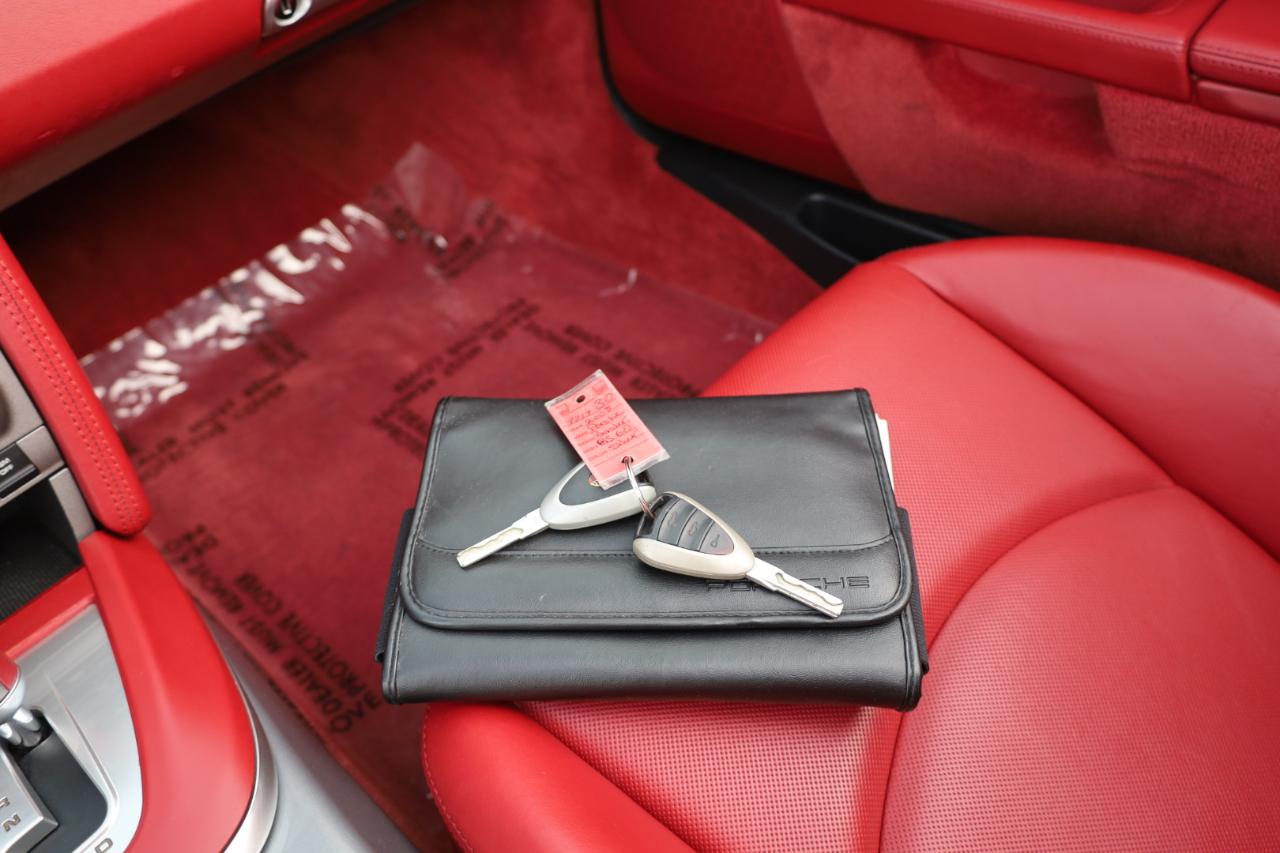 Porsche Boxster 2dr Roadster RS 60 Spyder 2008