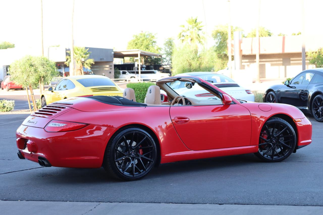 Porsche 911 Carrera S Cabriolet 2010