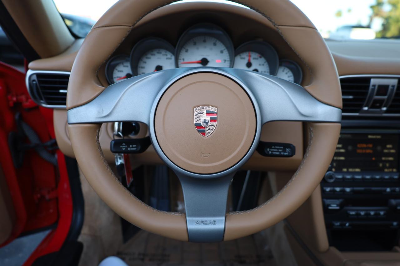 Porsche 911 Carrera S Cabriolet 2010