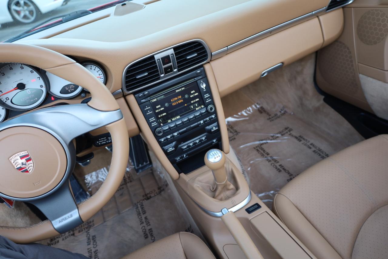 Porsche 911 Carrera S Cabriolet 2010
