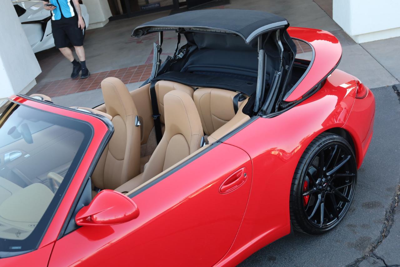 Porsche 911 Carrera S Cabriolet 2010