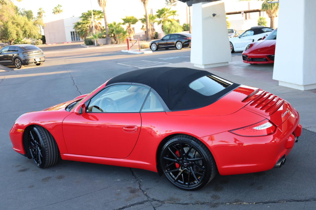 Porsche 911 Carrera S Cabriolet 2010