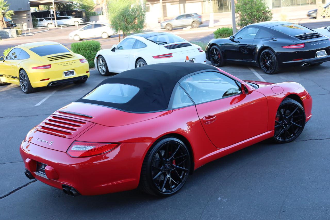 Porsche 911 Carrera S Cabriolet 2010