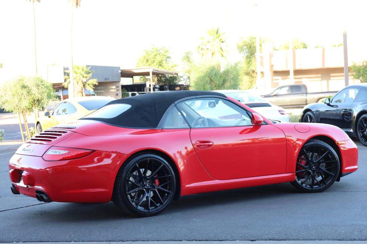 Porsche 911 Carrera S Cabriolet 2010