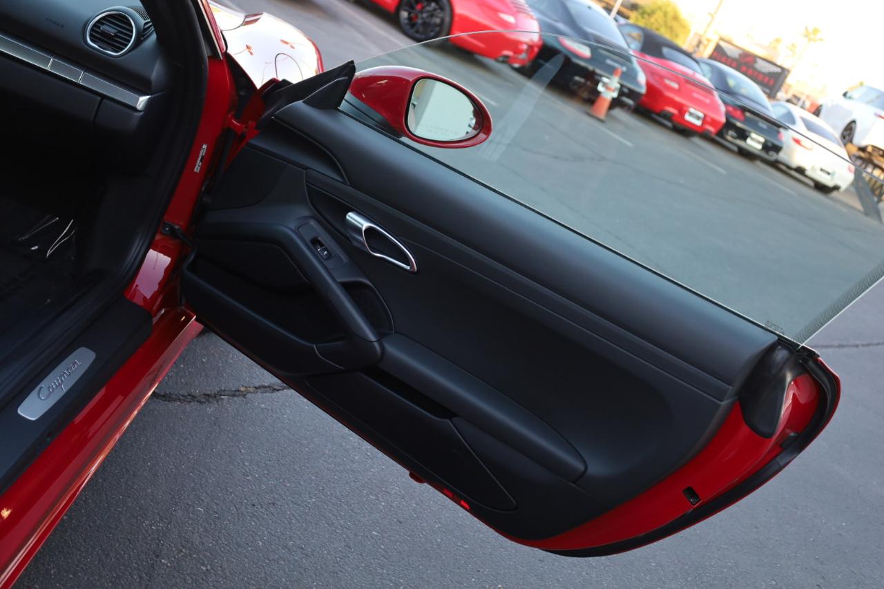 Porsche 718 Cayman Coupe 2019