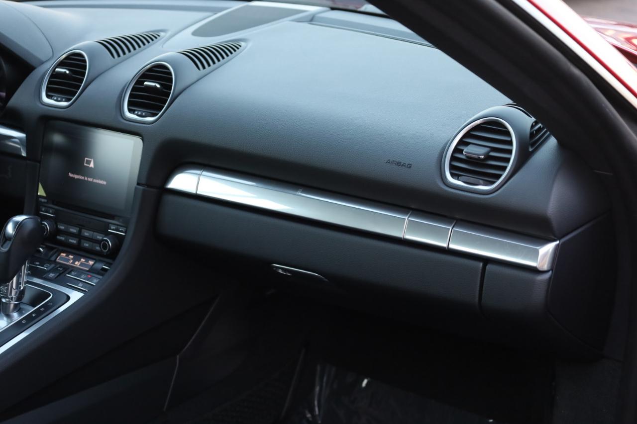 Porsche 718 Cayman Coupe 2019