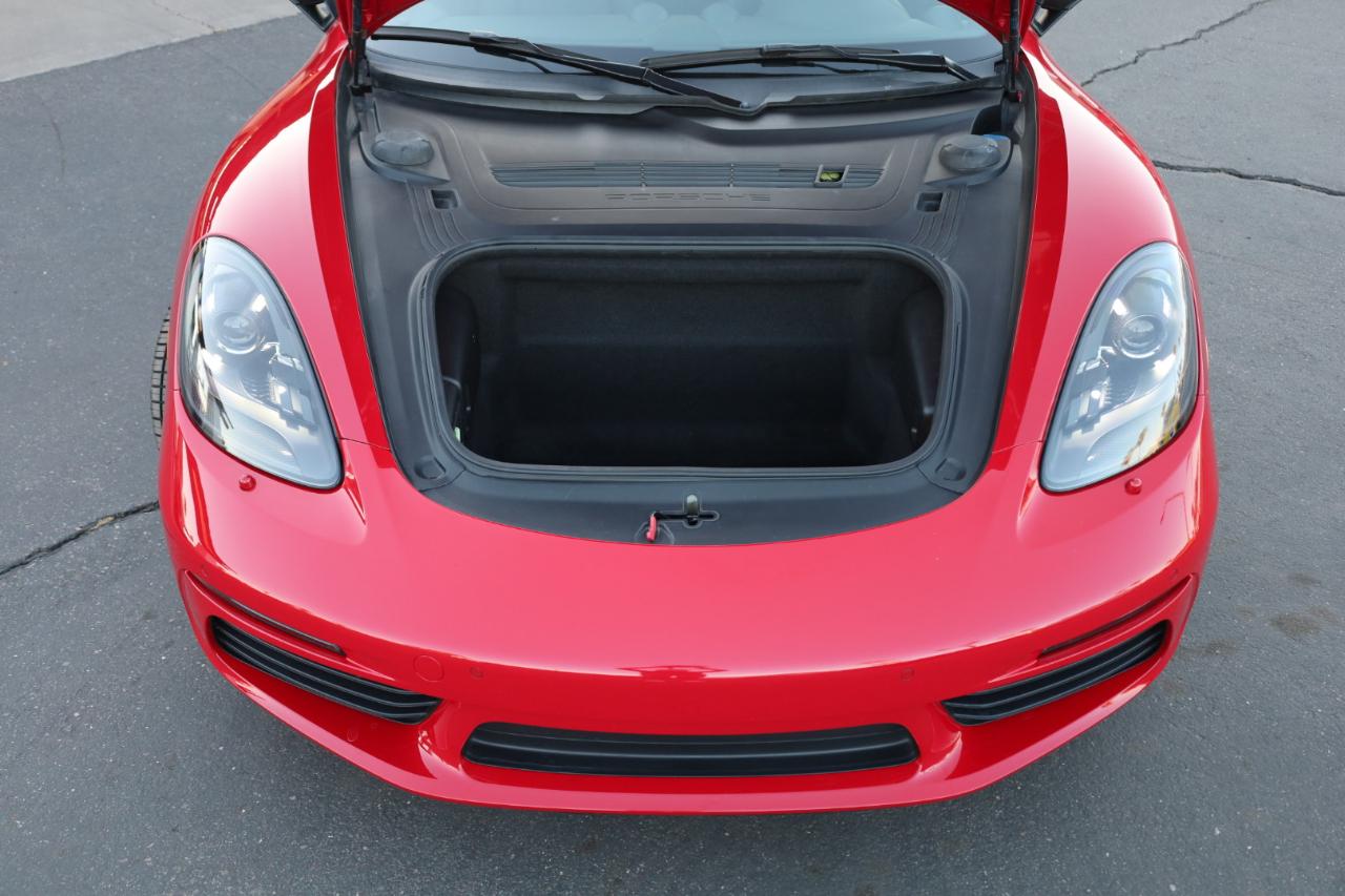 Porsche 718 Cayman Coupe 2019
