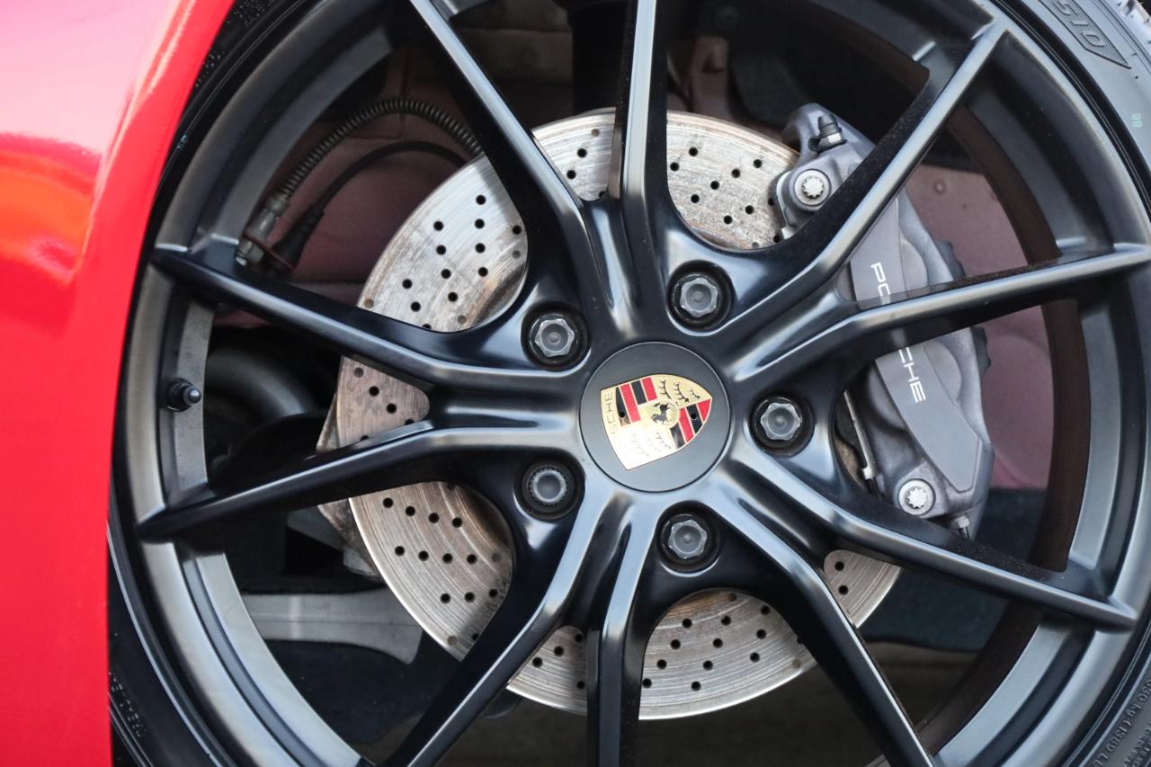 Porsche 718 Cayman Coupe 2019