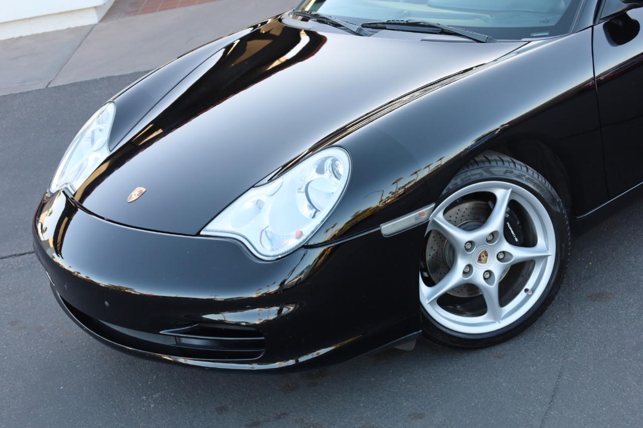 Porsche 911 Carrera Coupe 2003