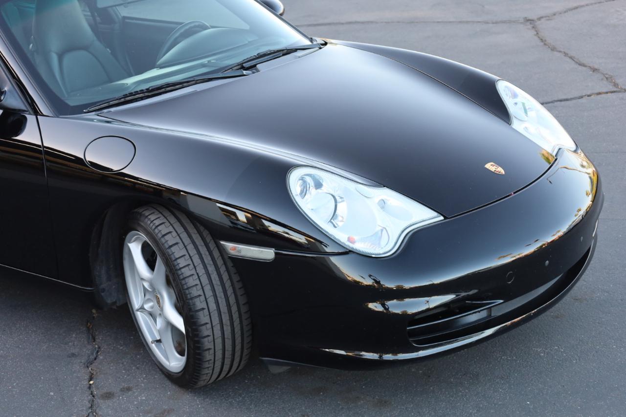 Porsche 911 Carrera Coupe 2003