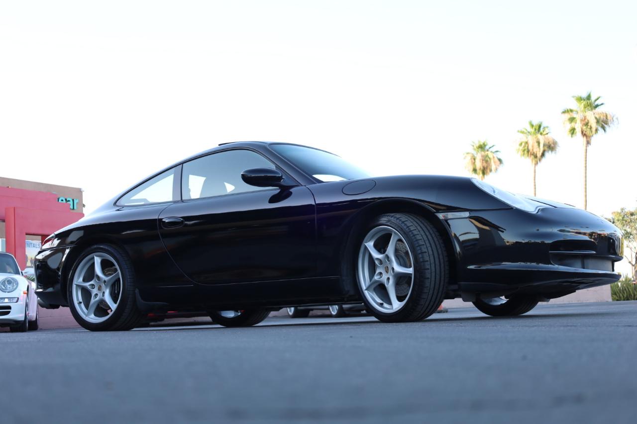 Porsche 911 Carrera Coupe 2003