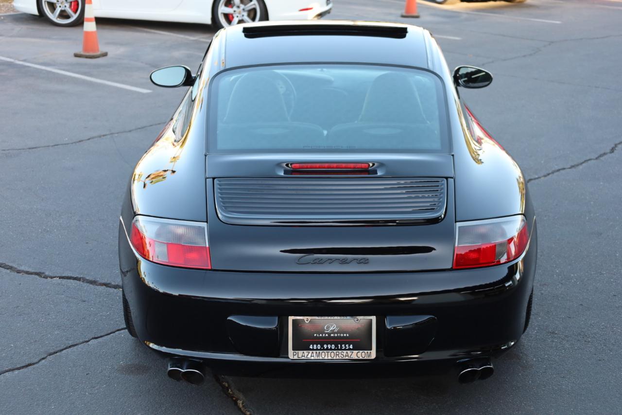 Porsche 911 Carrera Coupe 2003
