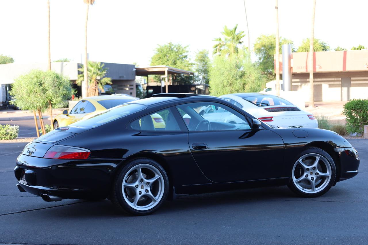 Porsche 911 Carrera Coupe 2003