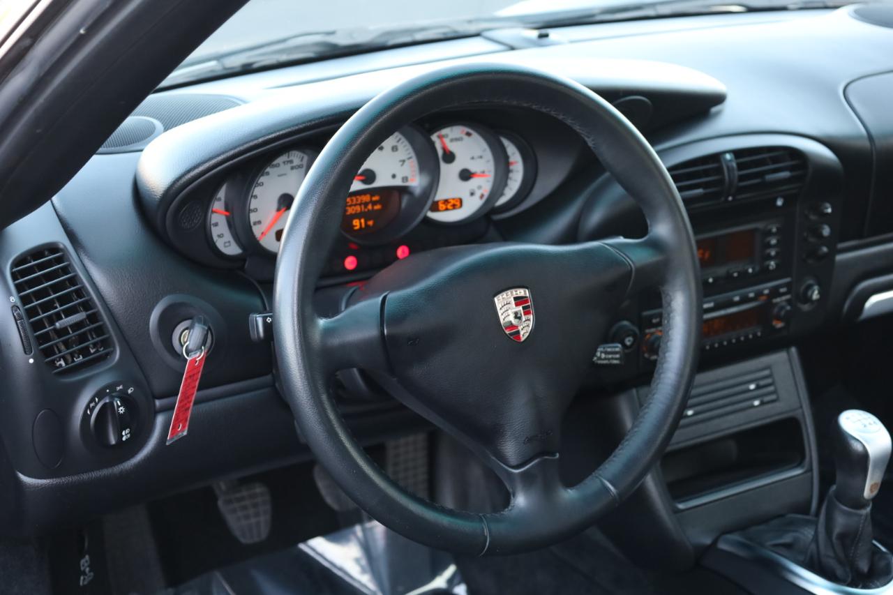 Porsche 911 Carrera Coupe 2003