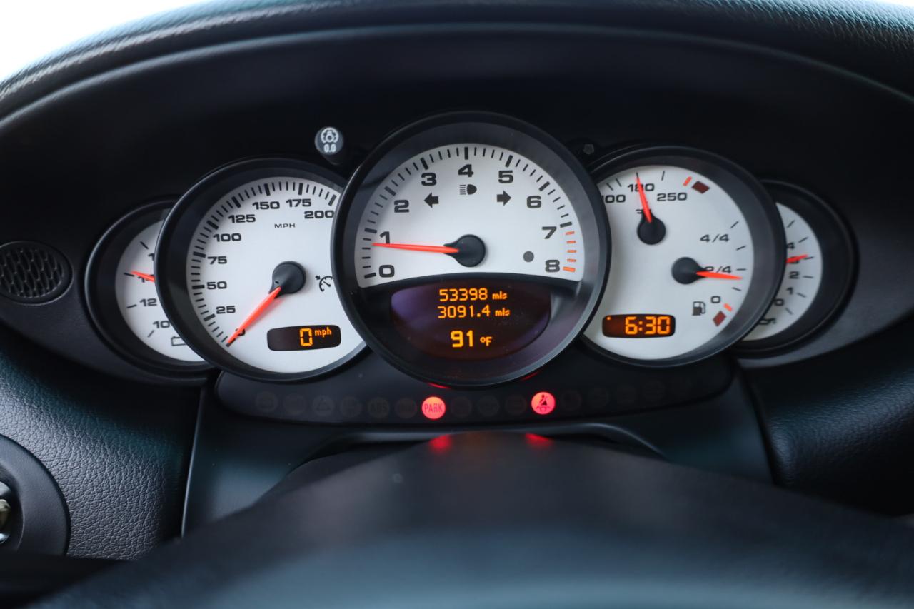 Porsche 911 Carrera Coupe 2003